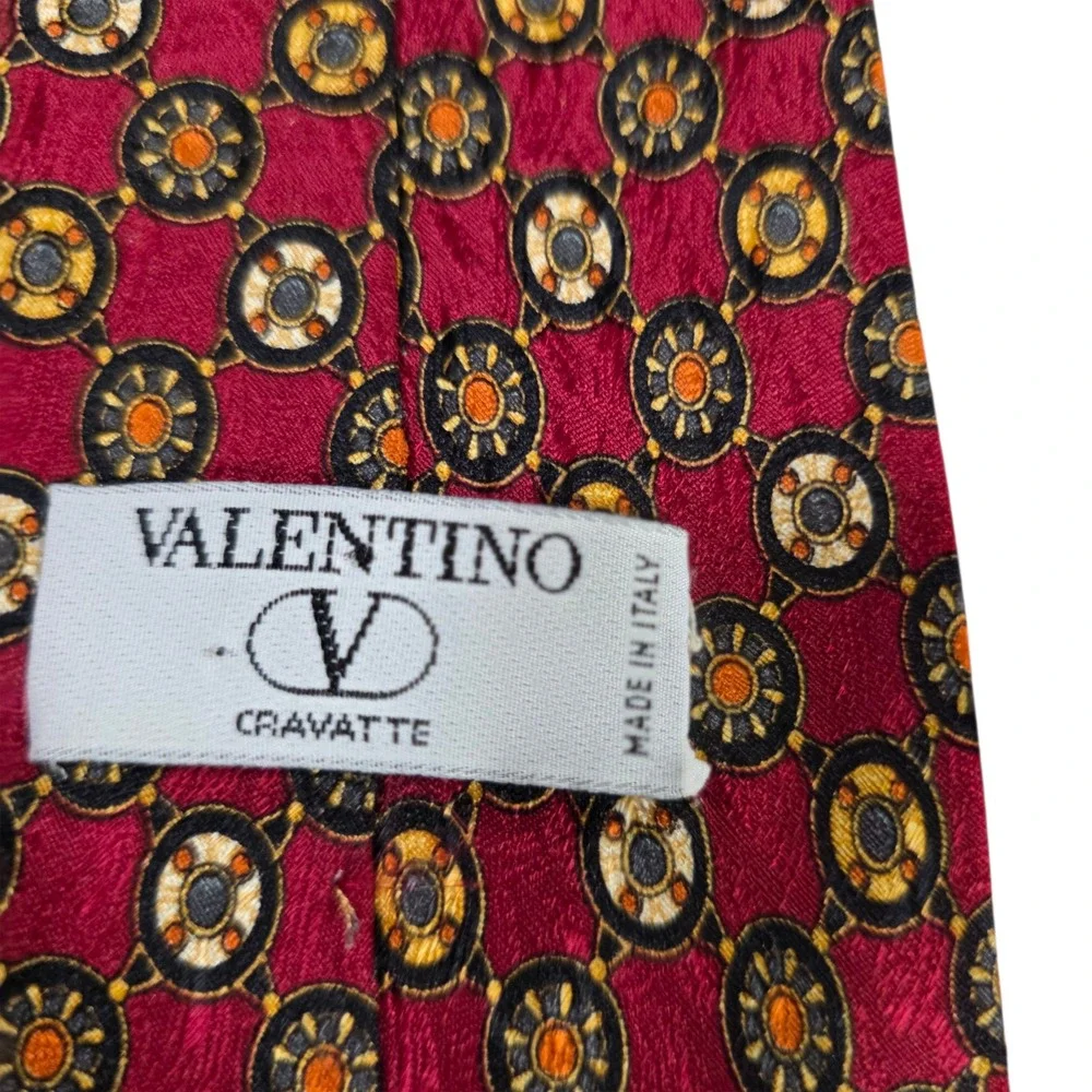 Valentino cravette mens